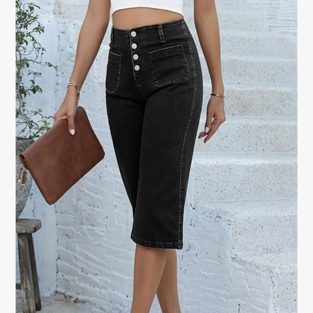 Stylish Black High-Waisted Button-Up Jeans